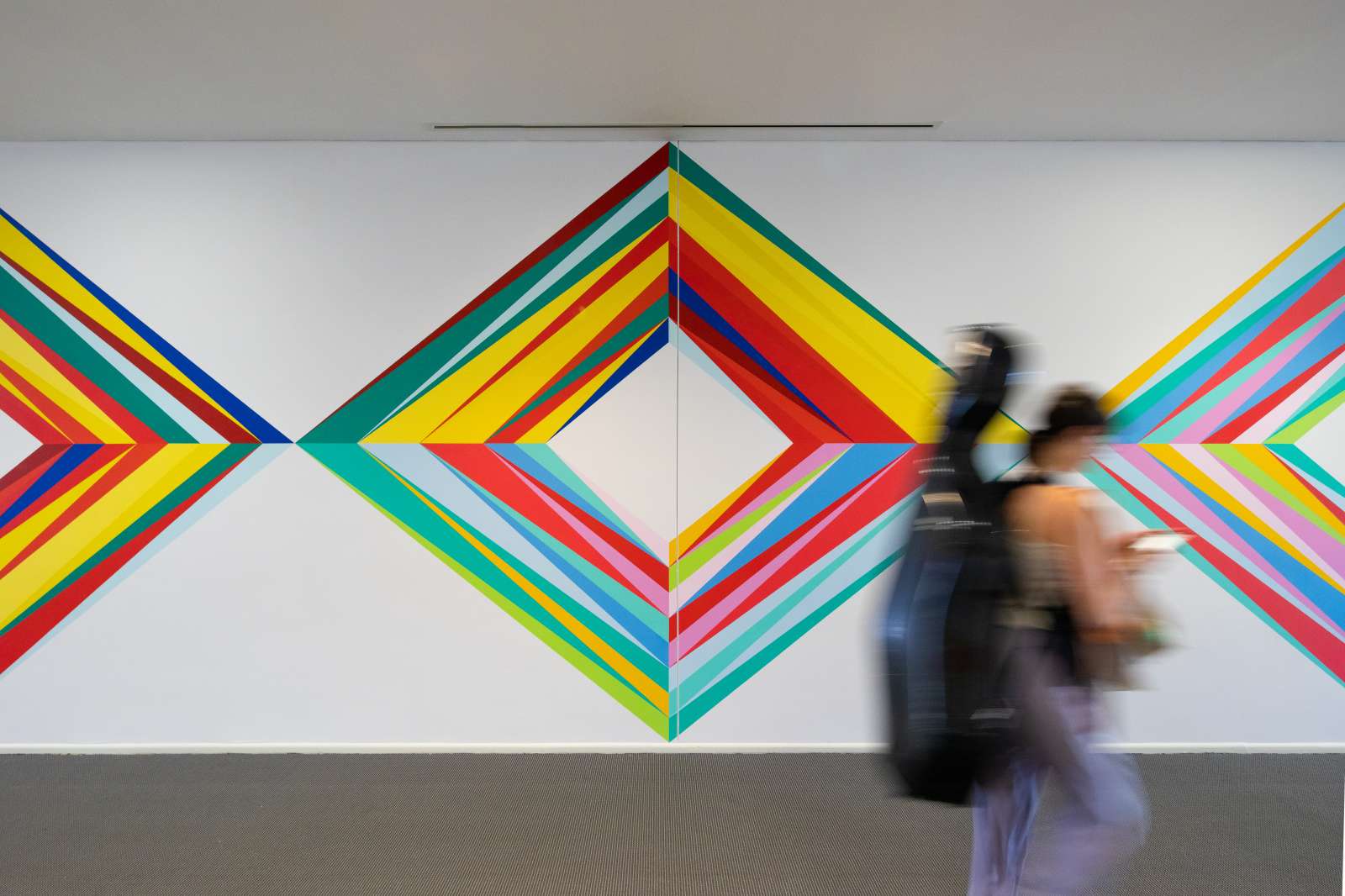 Odili Donald Odita Meeting Place / Painting with Changing Parts, 2022. Photo by Sean Fleming.