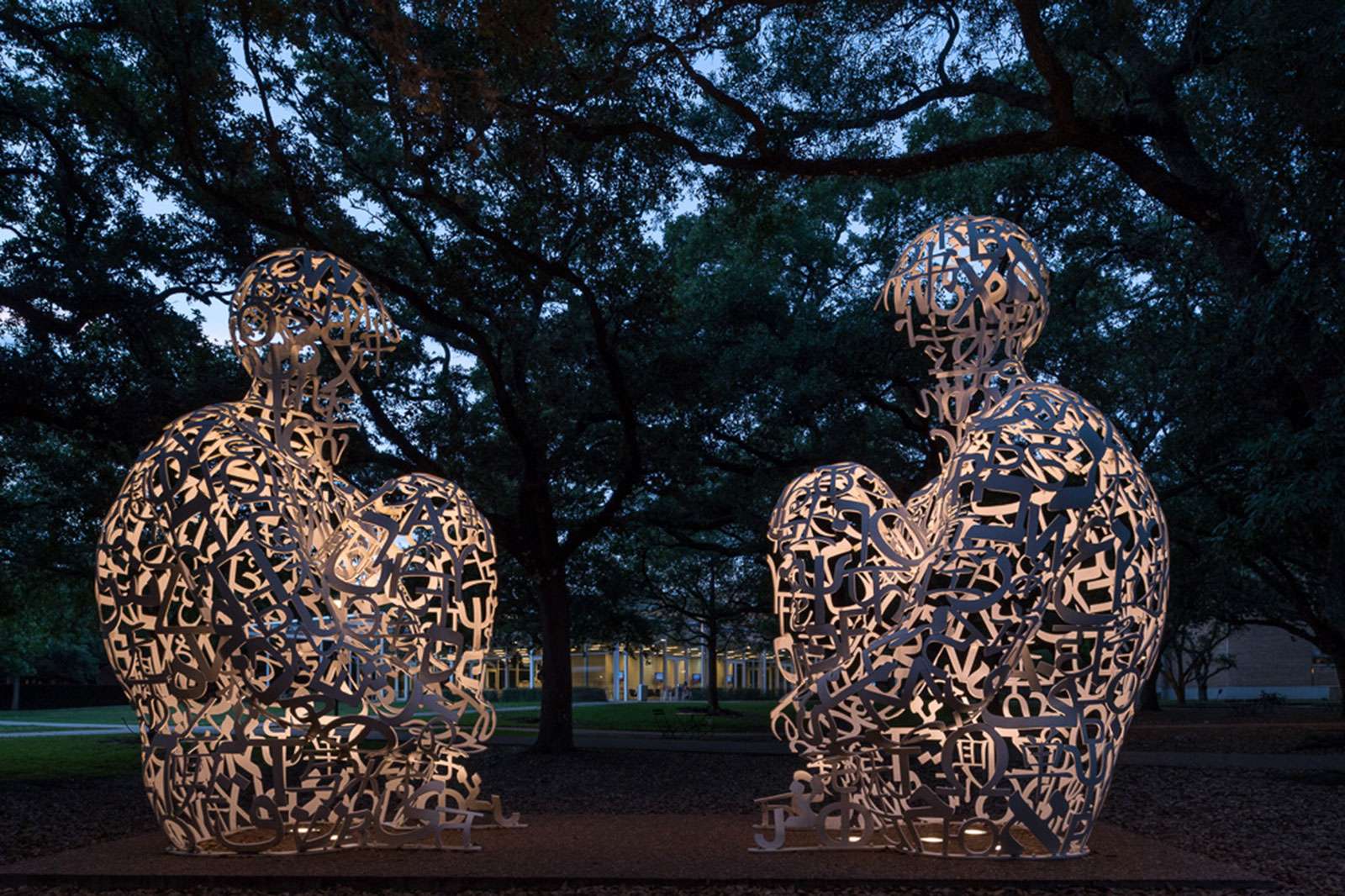 Jaume Plensa, Mirror, 2011. Photo: Nash Baker