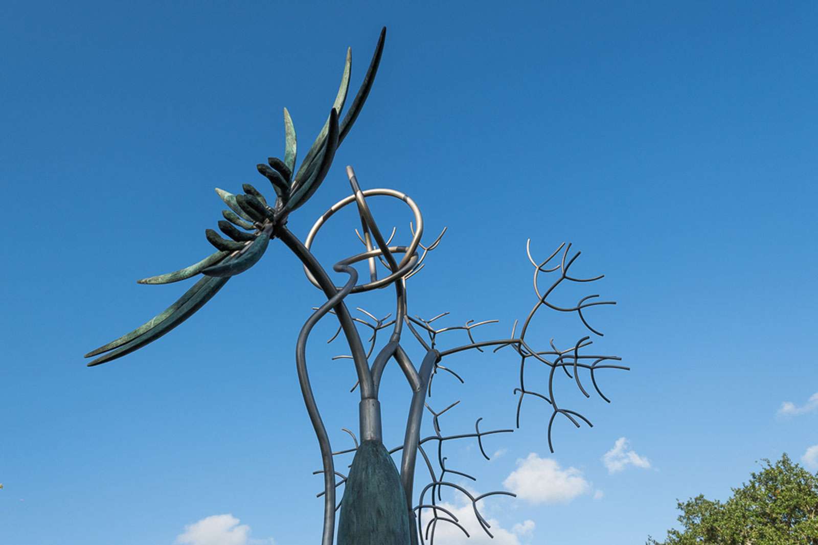 James Surls, Again the Tree, Knot, Flower, and Me, 2009. Photo: Nash Baker