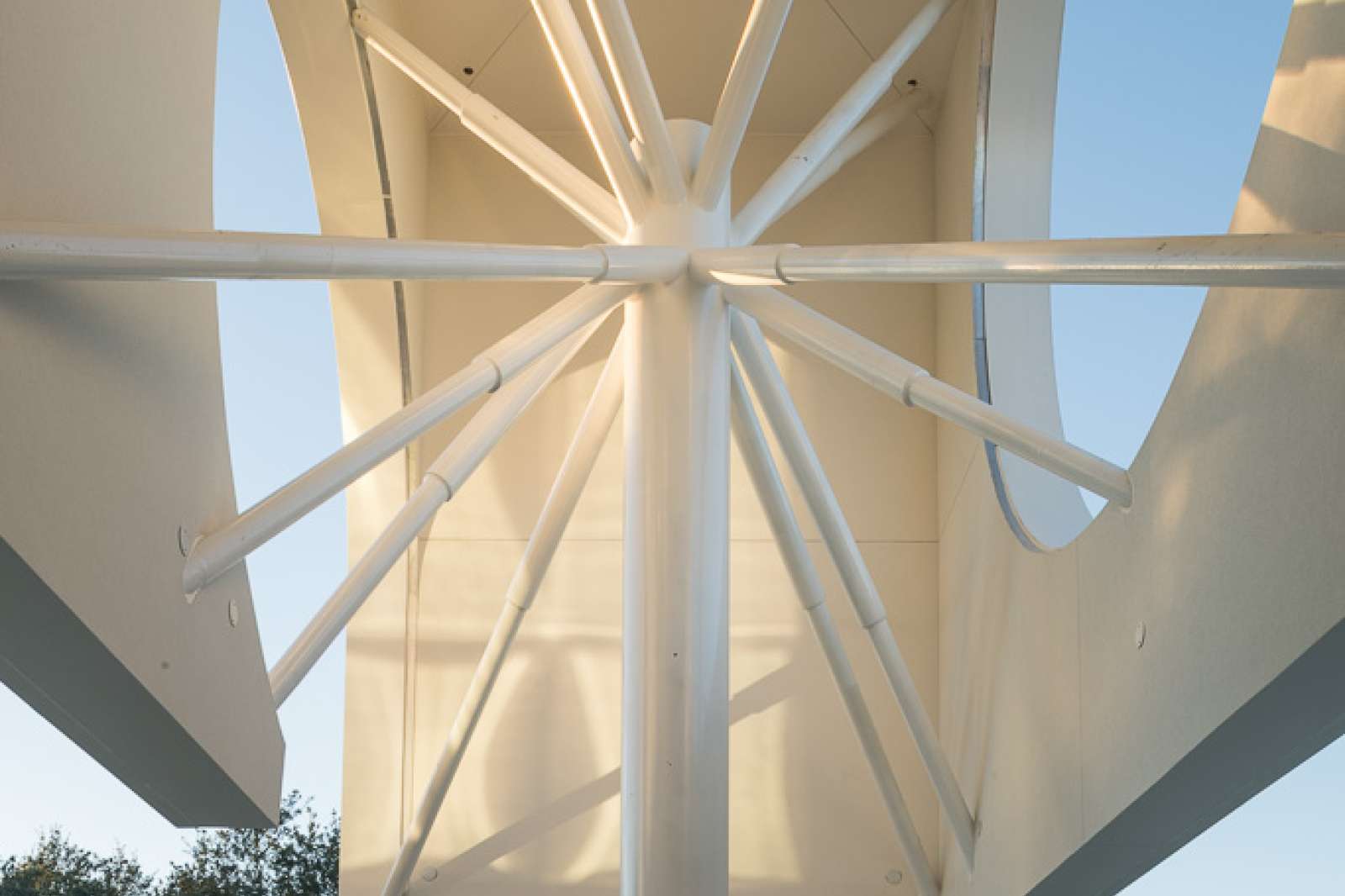 “Starburst column” detail, Moody Center for the Arts at Rice University, January 2017. (Northwest corner) Photo: Nash Baker