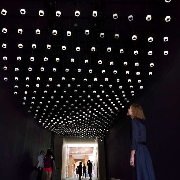 Rafael Lozano-Hemmer, Climate Parliament. Photo, Frank Hernandez